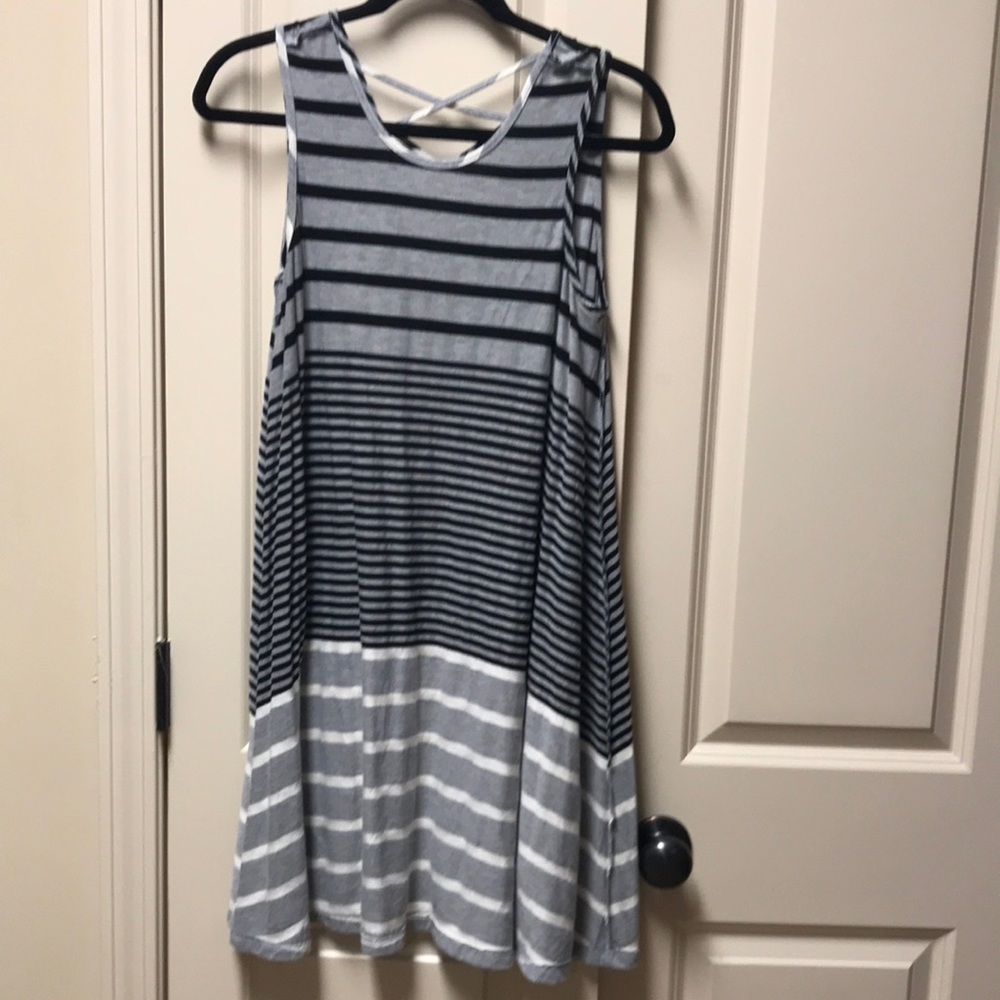 Women’s black gray and white striped T-shirt dress.